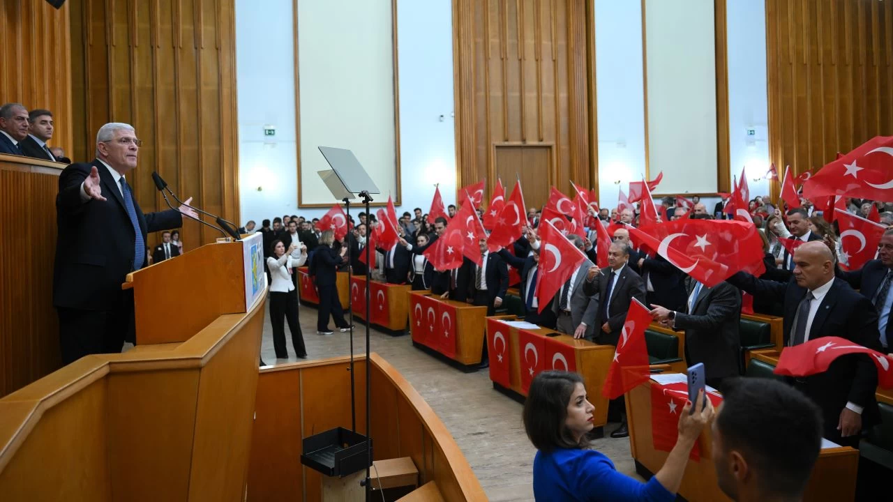 'Meşruiyeti fotoğraf karelerinde değil, milletin vicdanında arayanlarız'