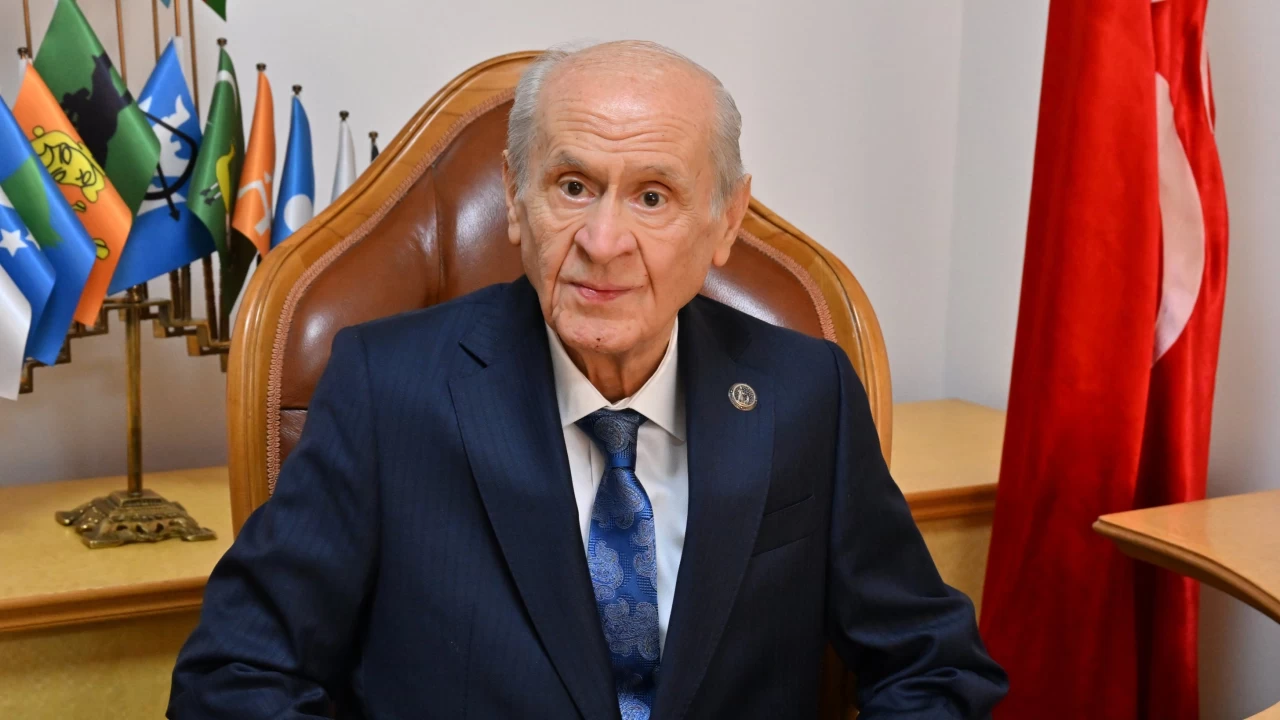MHP Lideri Bahçeli'den Anneler Günü paylaşımı