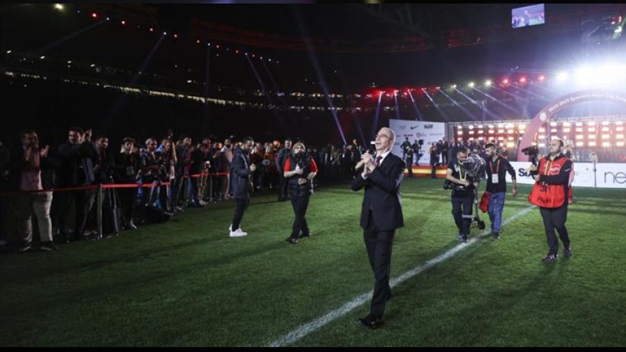 "Ne kadar iddialı olduğumuzu transferlerle gösteriyoruz"