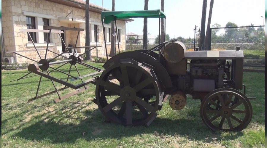 O trakt�r�n bire bir ayn�s� Gazi �iftli�inde