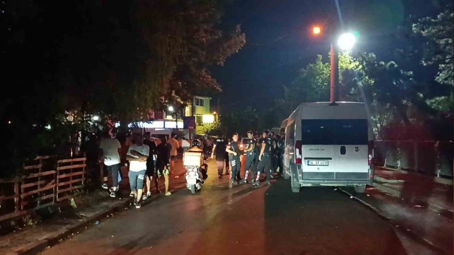 O�lunu bo�ularak kaybeden aile o eve sald�rd�