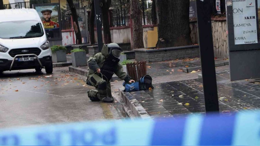 Okul önündeki şüpheli valiz fünye ile patlatıldı