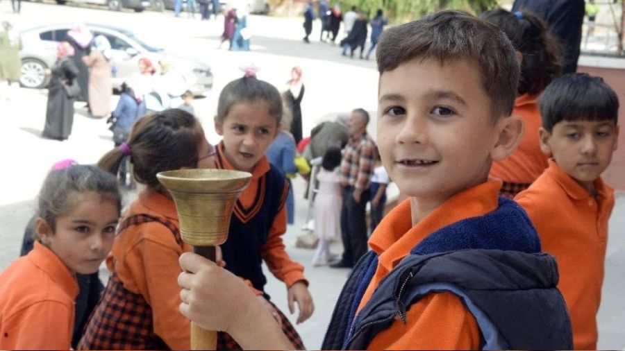 Okullara gelen velilerin kaydı tutulacak