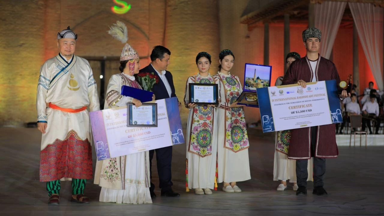 Özbekistan'da 4.Uluslararası Bahşı Sanatı Festivali sona erdi