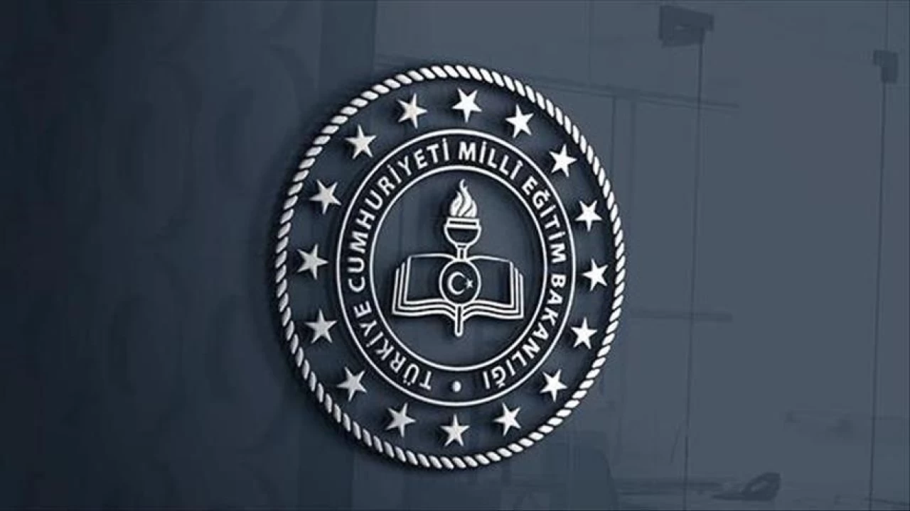 �zel okullarda "ders kitab�" ad� alt�nda hi�bir �cret �denmeyecek