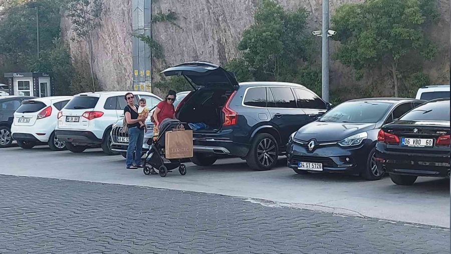 Özge Özpirinçci basın mensuplarına sitem etti