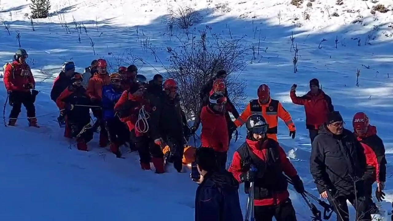 Palandöken'de çığ düştü: 1 ölü, 3 yaralı