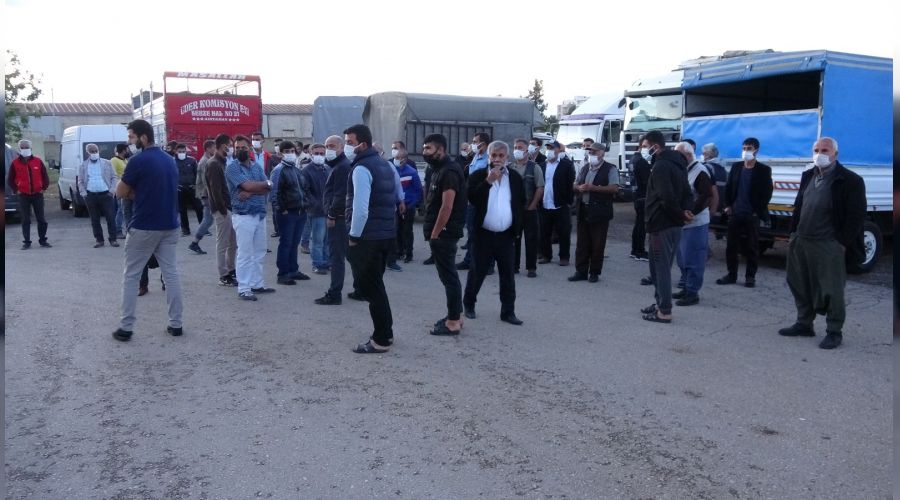 Pazarcılardan yüksek fiyat eylemi