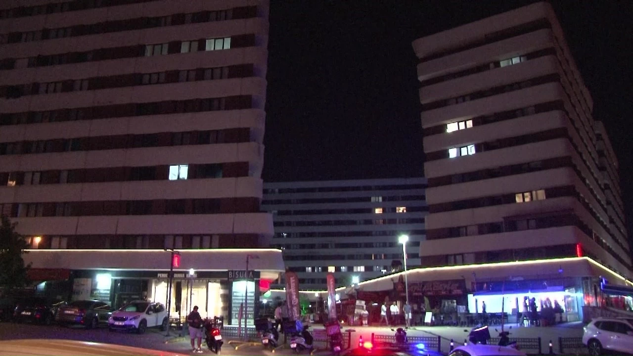 Pendik'te i�yerine silahl� sald�r�: 4 yaral�