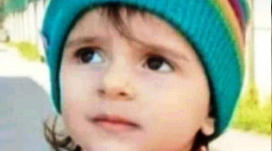 Perde zinciri boğazına dolanan çocuk hayatını kaybetti