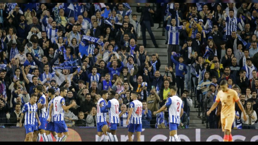 Porto lider, Atletico Avrupa defterini kapattı