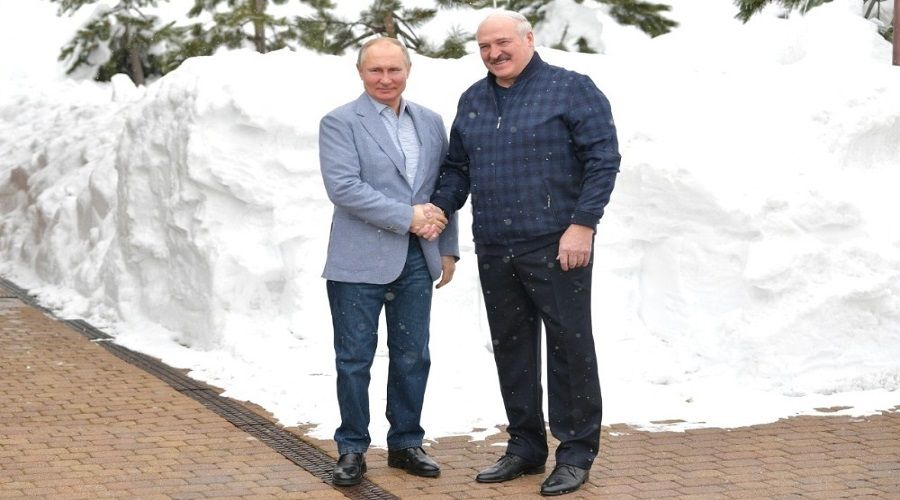 Putin ile Lukaenko bir araya geldi