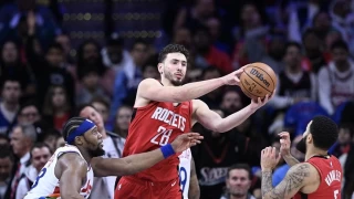 Rockets Alperen'in performansıyla kazandı