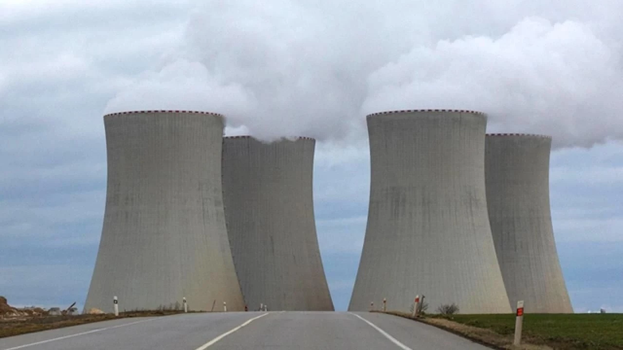 Rusya ve Özbekistan enerji santrali inşası için anlaşma imzaladı