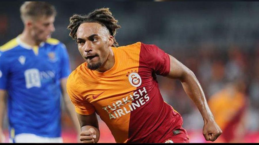 Sacha Boey'a nazar dedi