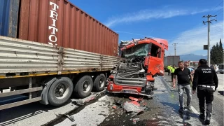 Sakarya Pamukova'daki zincirleme kazada yol sava alanna dnd