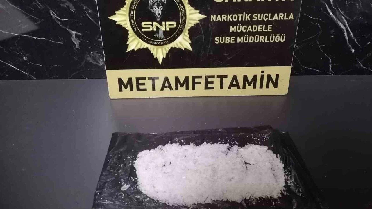 Sakarya'da 3 ilede uyuturucu operasyonu: 11 gzalt