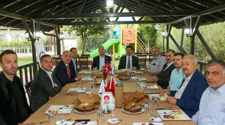 Sakarya'yı mobilya üretim merkezi haline getirmeyi hedefliyorlar