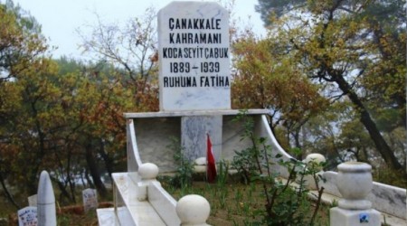 Seyit Onbaşı vefatının 81. yılında anıldı