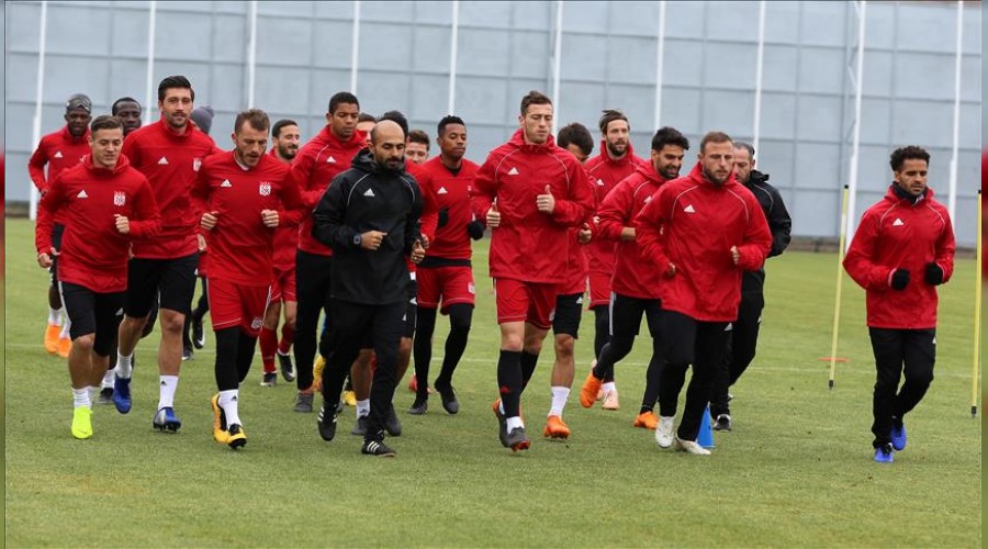 Sivas 5 ma�l�k seriyi bozmayacak