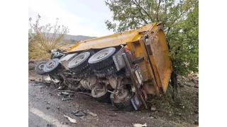 Siverek-Adyaman kara yolunda feci kaza: 1 l, 1 ar yaral