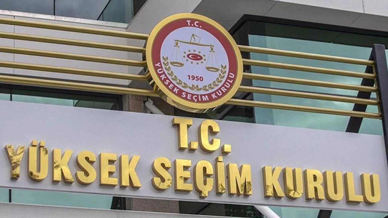 Siyasi partilerin aday listelerini YSK'ya sunmaları için yarın son gün