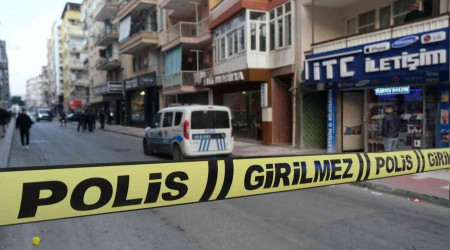 Sokak ortasnda nce eini, sonra kendinivurdu