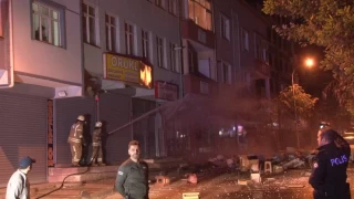 Sultanbeyli'de eşinden ayrılan şahıs, evi ateşe verdi