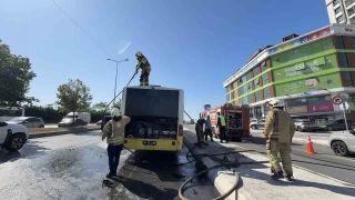 Sultangazi'de ETT otobs alev ald