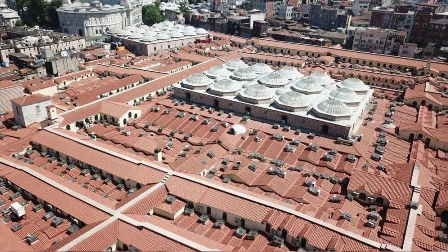 Tarihi Kapalıçarşı'nın çatısı gezilebilecek