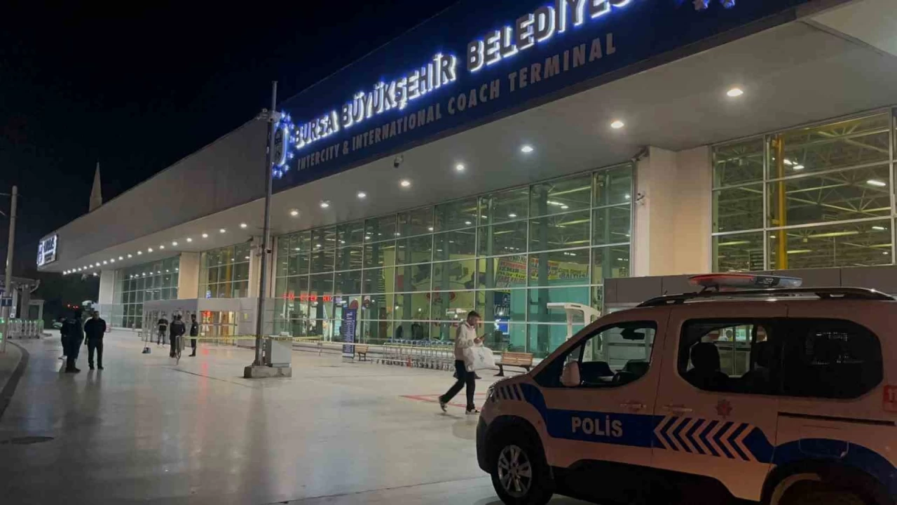 Tazminat�n� vermeyen patronunu silahla vurdu
