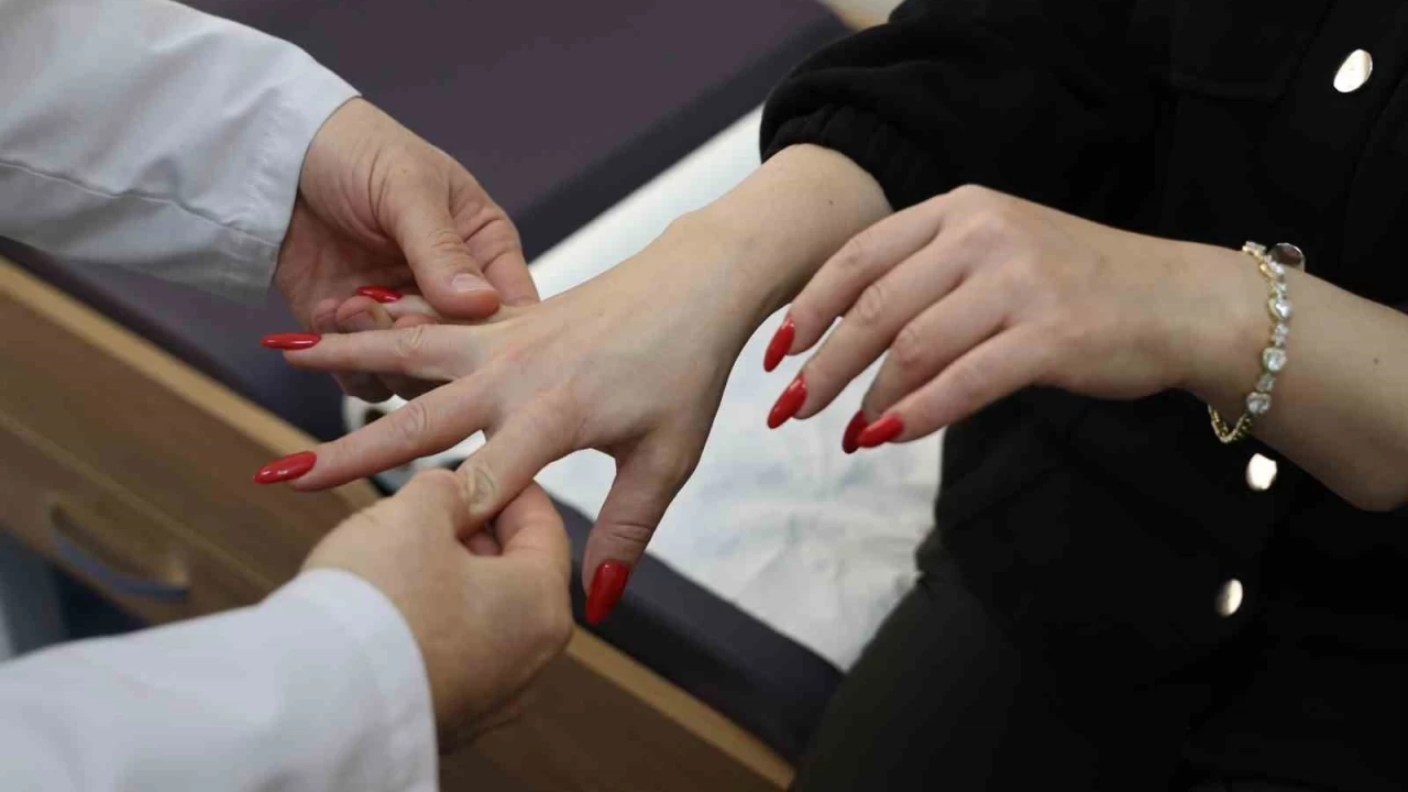 Temas ile bula��yor, say�s� her ge�en g�n art�yor