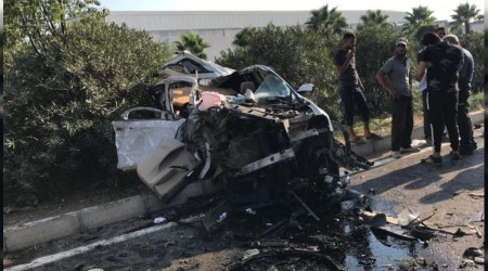 Tır karşı şeride geçip cipe çarptı: 3 yaralı