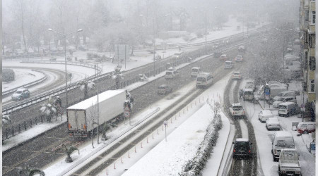 Trabzon'da okullarda kar tatili