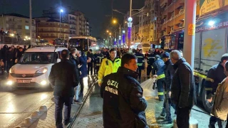 Tramvay�n alt�nda kalan ya�l� kad�n 2 g�nl�k ya�am m�cadelesini kaybetti