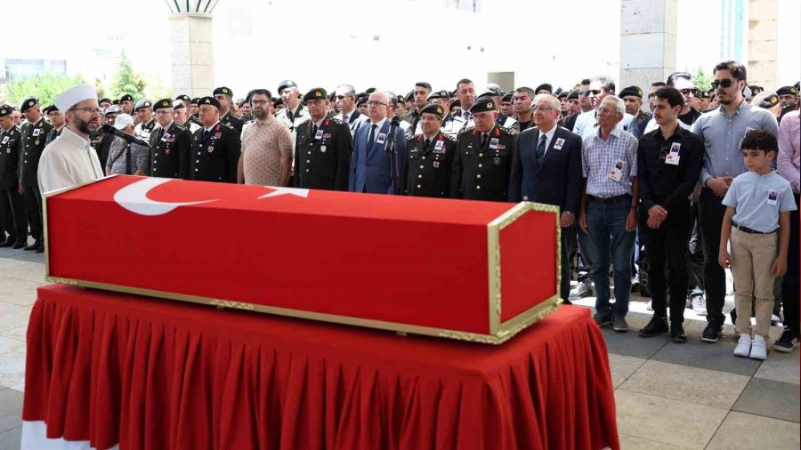 Tuğgeneral Selçuk Kaya son yolculuğuna uğurlandı
