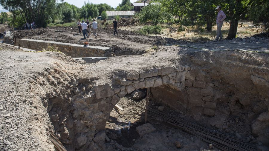 Tunceli'de ‘tarihi taş kemerli köprü’ bulundu