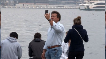 Turistlerin maskesiz mesafesiz İstanbul keyfi