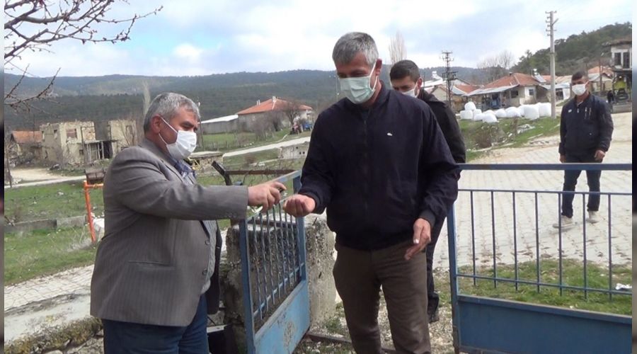 Turuncu ehir Burdur'da mavi kyn srr
