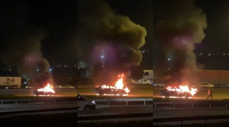 Tuzla TEM'de otomobil alev alev yandı