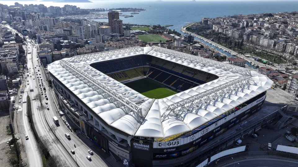 UEFA, Galatasaray, TFF, Fenerbahçe! Kimin dediği olacak?