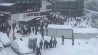 Uludağ'da otelde yangın ihbarı...