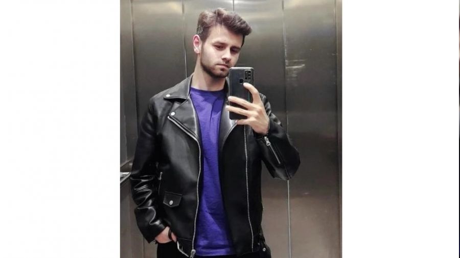 �niversiteli gen� denizde bo�uldu