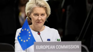 Ursula von der Leyen, Trump'ın gümrük vergisi ertelemesini memnuniyetle karşıladı ancak bloğun kendi misilleme vergisi planı konusunda sessiz kaldı