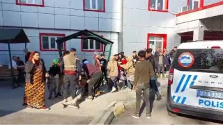 Üzerine geri dönüşüm balyası düşen genç işçi öldü