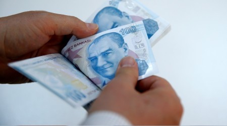 Vatandaş borca battı