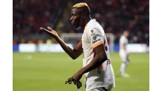 Victor Osimhen: "ampiyonluk yolunda bu puanlar ok nemli"