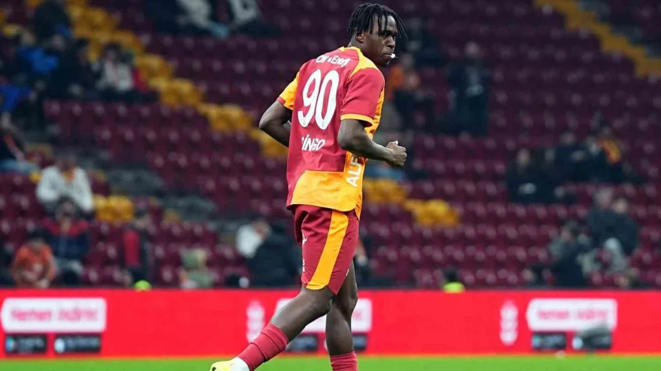 Wilfrid Singo 74 g�n sonra sahada