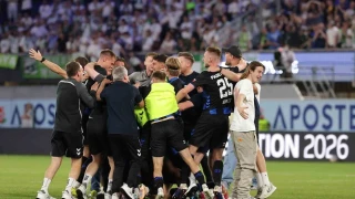 Wolfsburg'u yenen Paderborn, Bundesliga'ya yükseldi