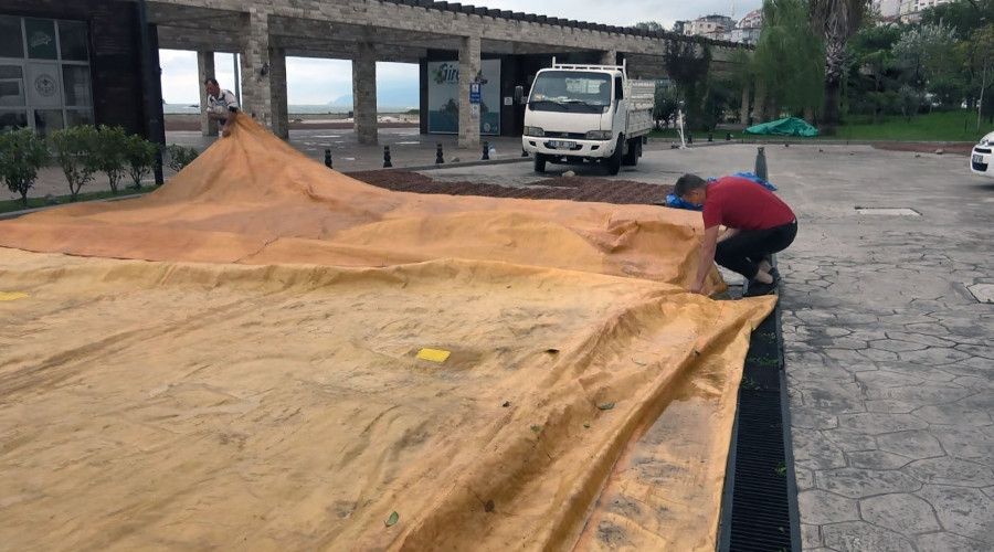 Ya���lar  f�nd�k �reticilerini olumsuz etkiledi